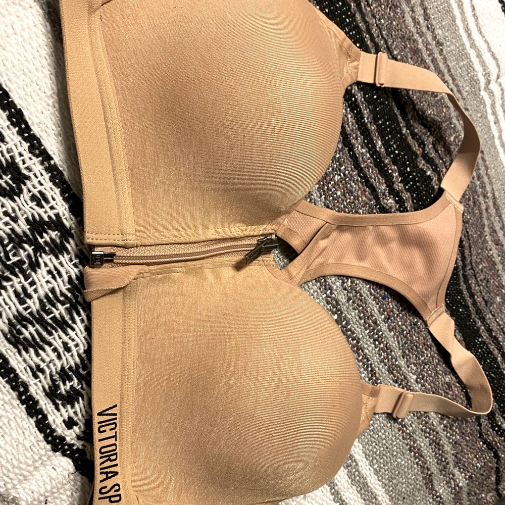 Victoria Sport Bra